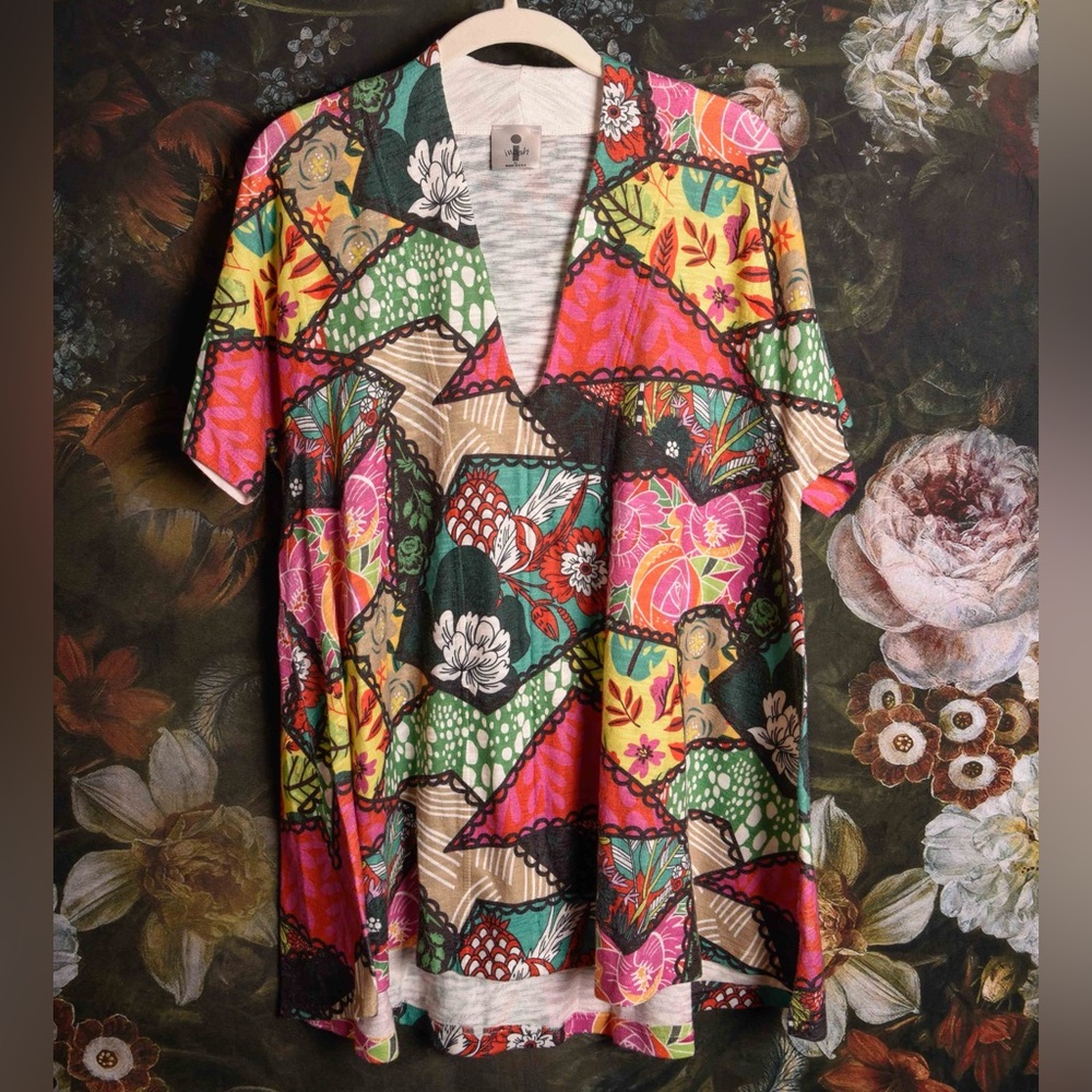 Printed Inoah sweater size XL - very like Johnny Was